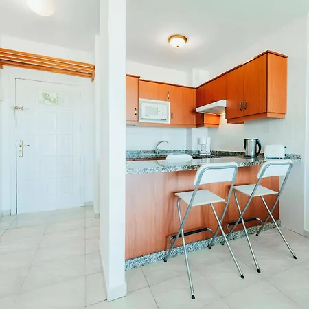 Residencial Neptuno Apartment *